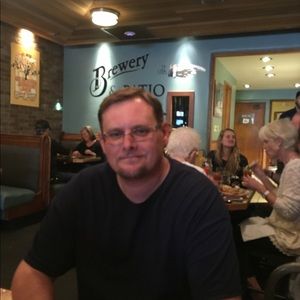 Meet your Posher, Chris